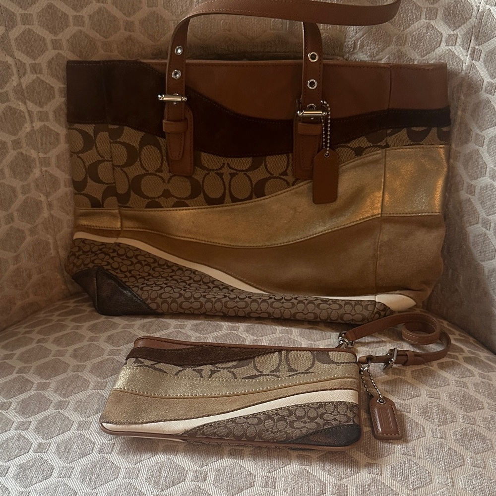 Coach Wave patchwork Vintage Set Brown and Gold Patchwork Tote & Wristlet Set
